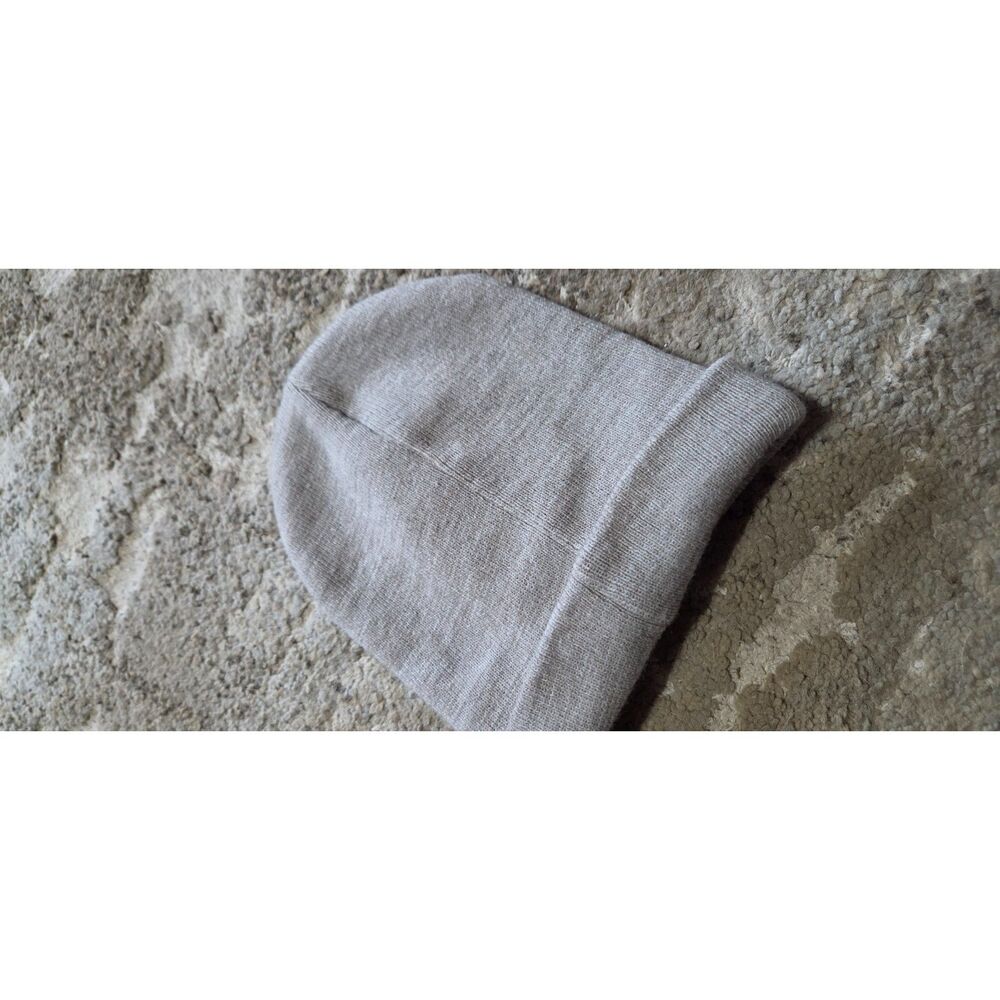 New Reebok beanie - Picture 4 of 4